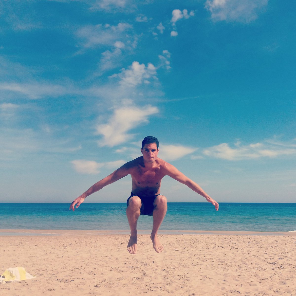 DaniQuilesDJ's tweet photo. Huele a verano 😘💪🏊‍♂️🏃‍♂️💙 https://t.co/DJRPlW0Sgw