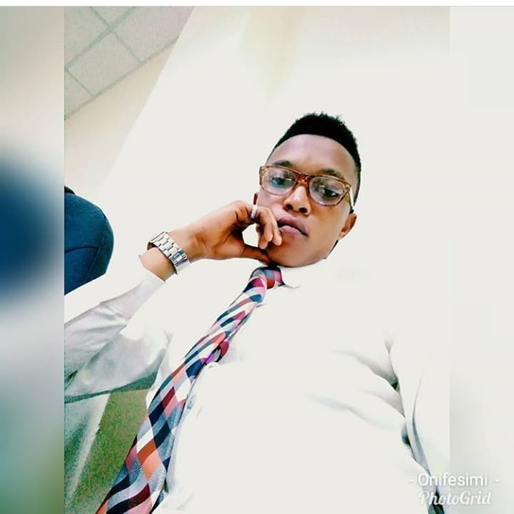 AAInsurancePlc's tweet photo. What do you think about this photo entry from @Onifesimi_
Young and fit for the #FaceofAA?
Help Oluwanifesimi become the next #FaceofAA.
Like and retweet to vote for Oluwanifesimi.
#FaceofAA #TheNewAA #AAOnCheck #AfricanAlliance #lifeinsurance #insurance https://t.co/alDb04Dkua
