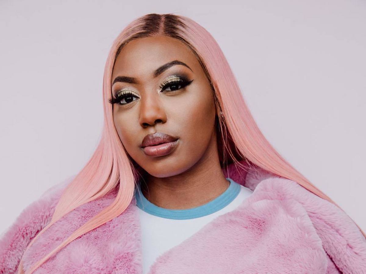 wepluggoodmusic's tweet photo. ~ @MsBanks94 has released a band new single ‘Snack’ featuring @KidaKingin, which comes with a music video. Bass-heavy with lush bars and vocals, the catchy song will leave you with an empowered feeling about yourself
Watch it here: https://t.co/lhmytSy8qT
#Snack #MsBank https://t.co/sgrZpfrLnY