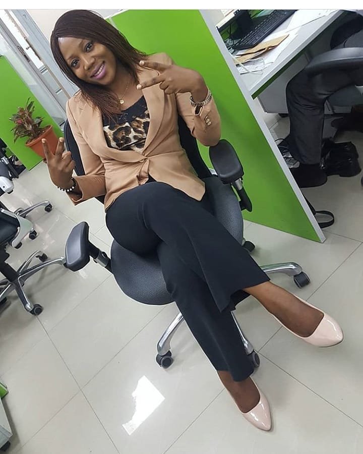 AAInsurancePlc's tweet photo. Ogodo Hannah believes she brings value to African Alliance insurance and should get the title of #FaceofAA.
What do you think?
Like and retweet to vote for Hannah.
#FaceofAA #TheNewAA #AAOnCheck #AfricanAlliance #lifeinsurance https://t.co/GrgoQa9URI