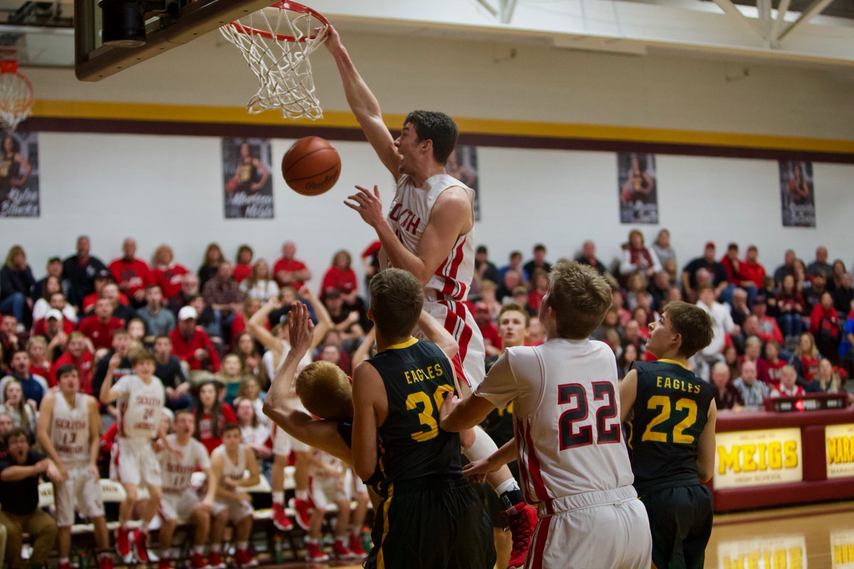 SOSAOhio's tweet photo. Put simply, @BVLocalSchools' @BigpapaShiloah is a dunk 👑.

“I want to be remembered as the guy who would always dunk,” Blevins said, smiling. “I dunked in 13 straight games, so that’s part of the legacy that I want to leave.”

STORY: https://t.co/jtuDJn4sb1 via @KColleyTV https://t.co/XnkX5yq9n3