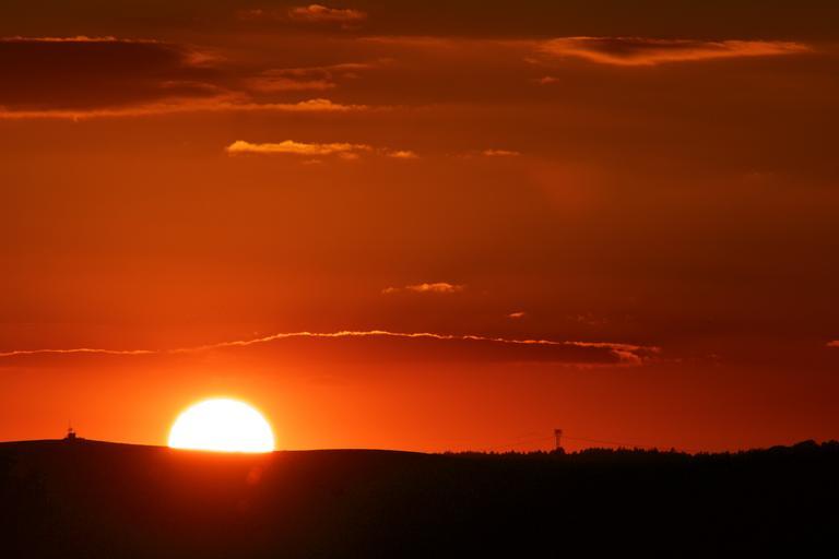 The sun rarely misses a day of work in #alberta. 

Why not have it work for you too? Solar thermal systems are an effective way to utilize the sunlight we have in Calgary and keep you warm in the winter months. Eclipse now offers financing too! eclipsesolar.ca

#YYCNow