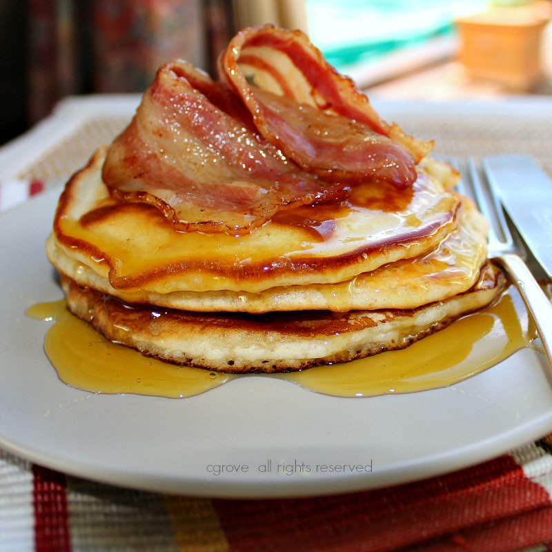 These beauties are just perfect for Pancake Tuesday breakfast! bit.ly/ShMeWKR033 #PancakeTuesday #recipe #winelandskitchen <a href="/PaarlApp/">PaarlApp</a> <a href="/visitwellZA/">Visit Wellington ZA</a> <a href="/visitpaarl/">Visit Paarl</a>