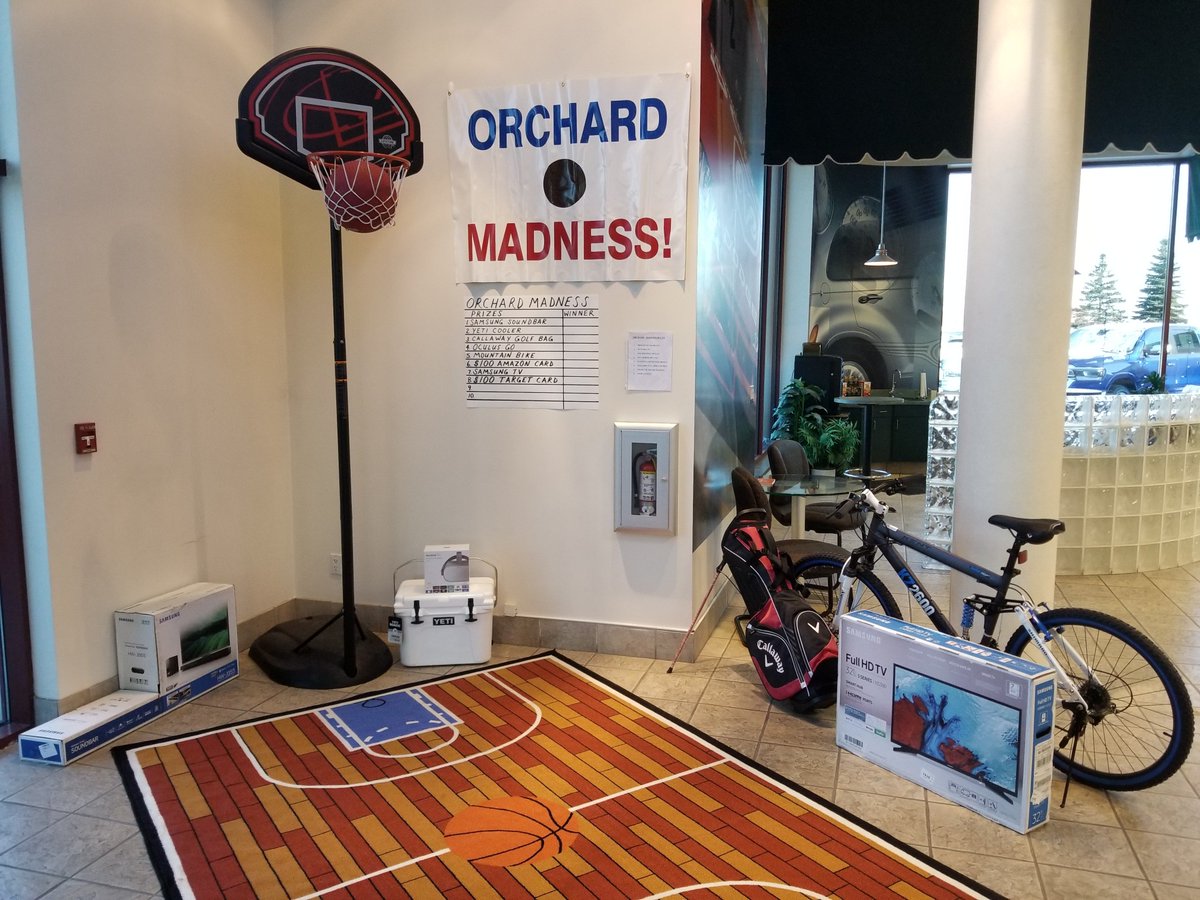 OrchardChrysler's tweet photo. Orchard Madness is back! Buy or lease a car this month and shoot to win some awesome prizes. https://t.co/jtNg82Ng5H