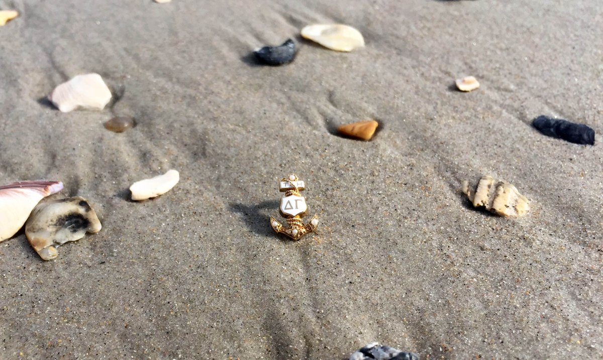 Happy International Badge Day! #BadgeDay19 Today, Delta Gammas are wearing their anchor badges with pride, and joining sorority women across the world in “wearing our letters on our hearts.”