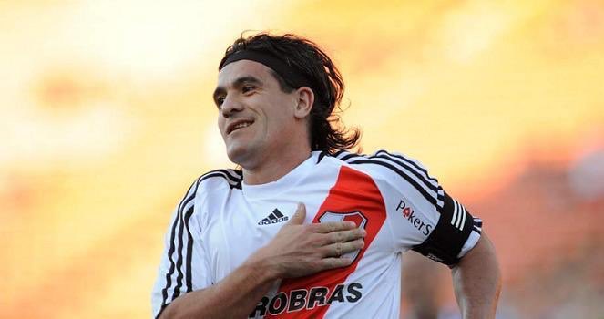 ¡Feliz Cumple, El Burrito!

The little magician Ariel Ortega turns 45 today! A very happy birthday to you?      