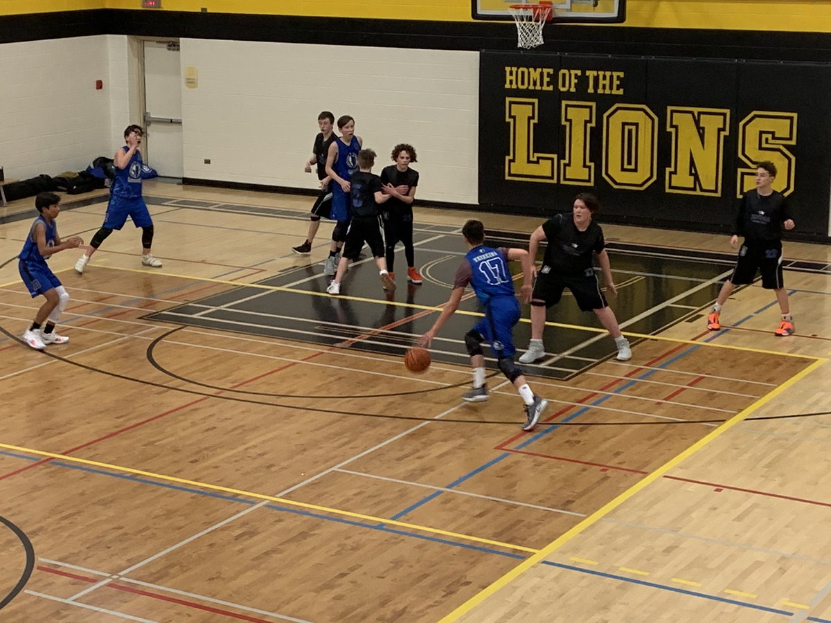 GladiatorsMb's tweet photo. Our 2005 boys had another down-to-the-wire battle against Selkirk in yesterday’s ABL semifinals; despite the 3pt loss, they played amazingly. An effort to be proud of. While we wish our friends best of luck in the finals, we’ve got another game to focus on; let’s go, boys!
💪🏀 https://t.co/ZCPbYMjB4A