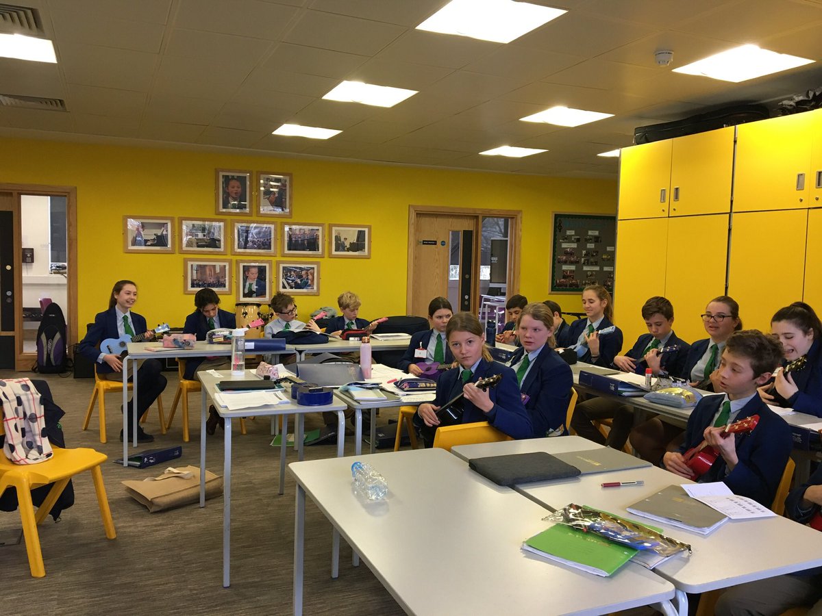 KewHouseMusic's tweet image. Year 8 enjoyed playing the ukuleles today as part of their songwriting topic #UkeCanDoIt #KewHouseMusic #KewHouseCreativity