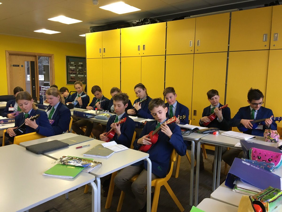 KewHouseMusic's tweet image. Year 8 enjoyed playing the ukuleles today as part of their songwriting topic #UkeCanDoIt #KewHouseMusic #KewHouseCreativity