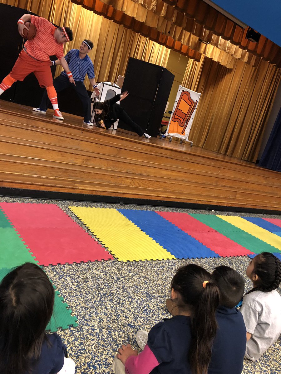 Alley Theater brings books to life at J. R. Harris Elementary!!!