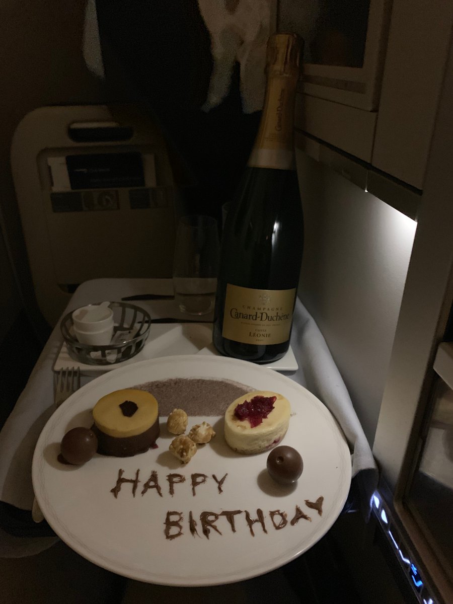 arrangoffe's tweet photo. What a great crew in Club World on BA190 last night... they made my birthday something to remember! Big shout out to Millie who took super good care of me!
@British_Airways @DaveWallsworth #BASMART #BA100 https://t.co/UjfKgpBVDW