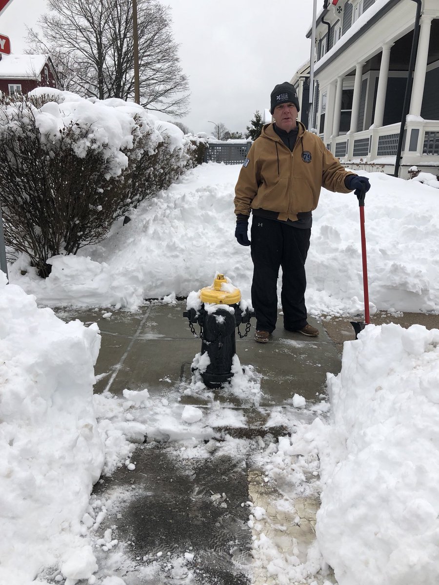 MartyJWalsh's tweet image. I just finished digging out the fire hydrant in front of my house. Please help @BostonFire and your neighbors by digging out your fire hydrants too. #BOSnow