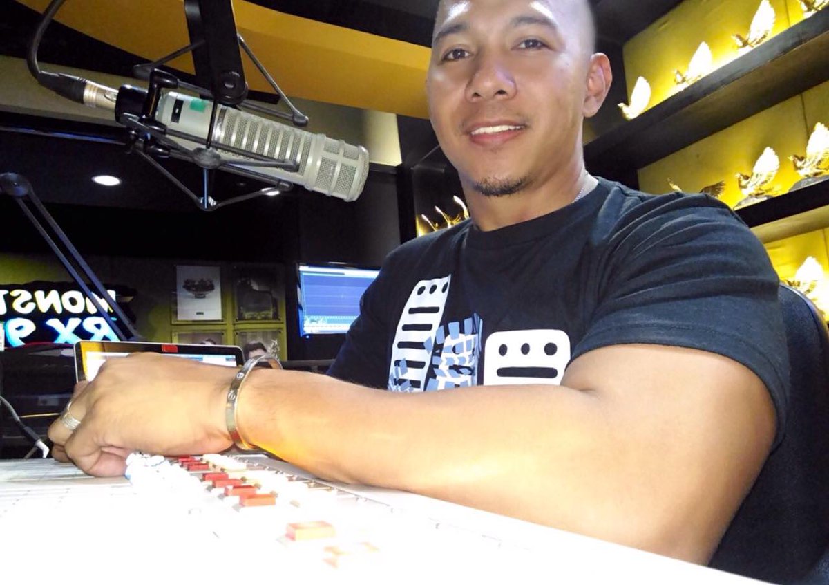 RX931's tweet photo. A brand new month, brand new week w/ a lot of #newmusic #songsthatarefire #Latenitetunes played by DJ Tom until 2am!
Which ones you'd like to hear?
Post it here! #iamaMonster
#LuvQuestions #LateniteLuvQ #TipOfTheTom
we'll feature dem tonite? Keep tuned in! https://t.co/EE1rqTLbef