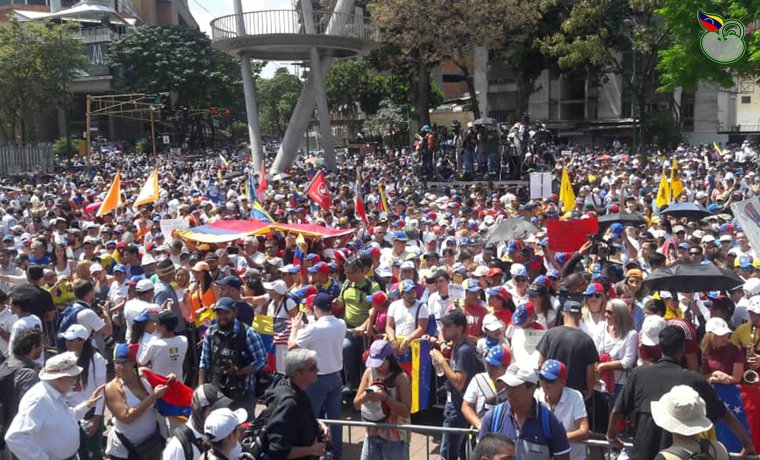CucutaDenuncia's tweet photo. #Caracas #4Mar

 Así se encuentra la Plaza Alfredo Sadel de Las Mercedes en Caracas, a la espera de la llegada del presidente (e) de Venezuela, Juan Guaidó | Por: @IreneMSola https://t.co/vlyUekhnjS