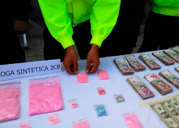 Margarfuentes's tweet photo. ‘Cocaína rosada’ sintética pasa de Argentina a Uruguay https://t.co/U7fX4ClFLg https://t.co/FbSaXVRmA2