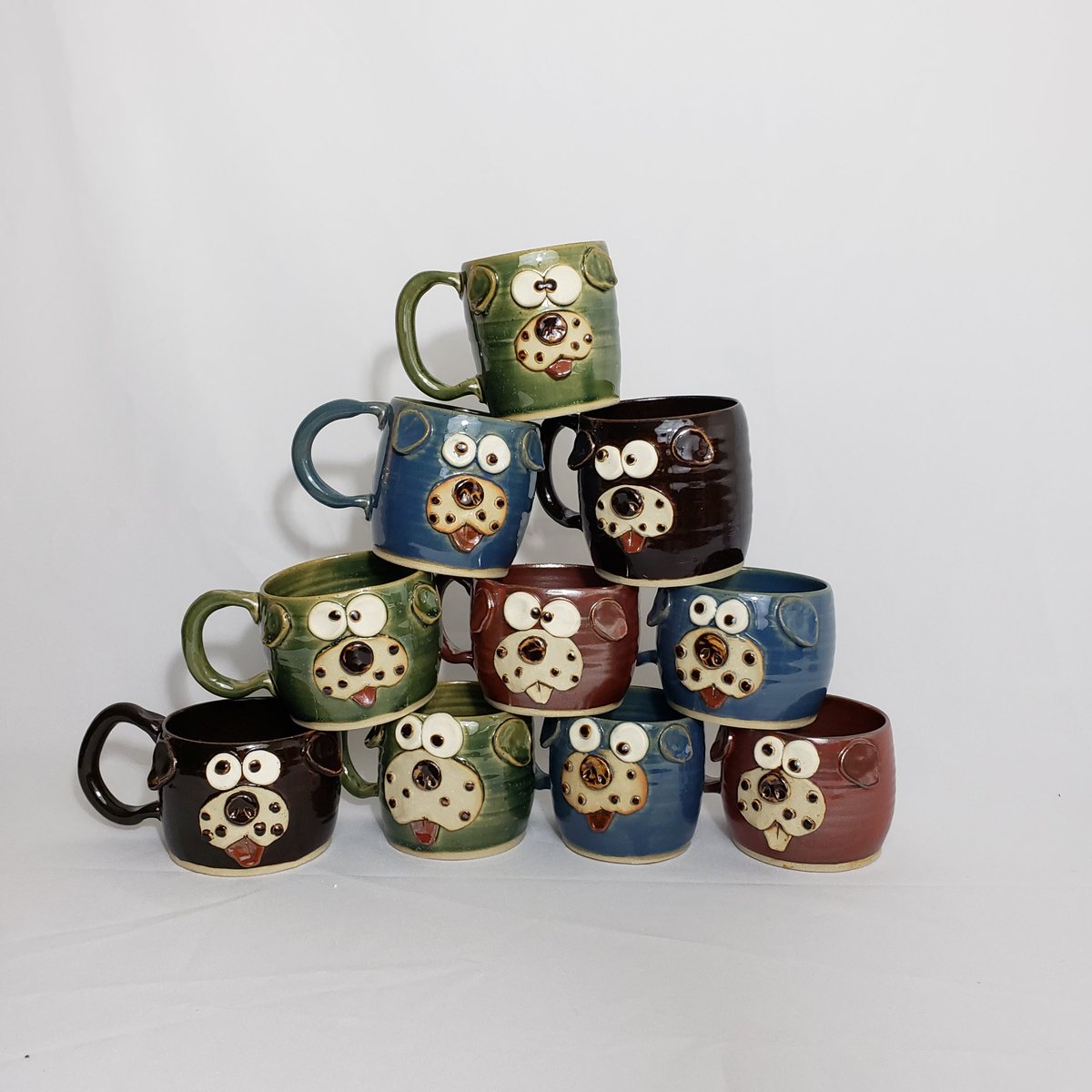 ugchugs's tweet photo. Dog mugs! Check them out on our Etsy shop!

#dogs #dogmom #dogsoftwitter #UgChug #nelsonstudio #puppy #puppylove #doggy https://t.co/Lhh0VChkXw
