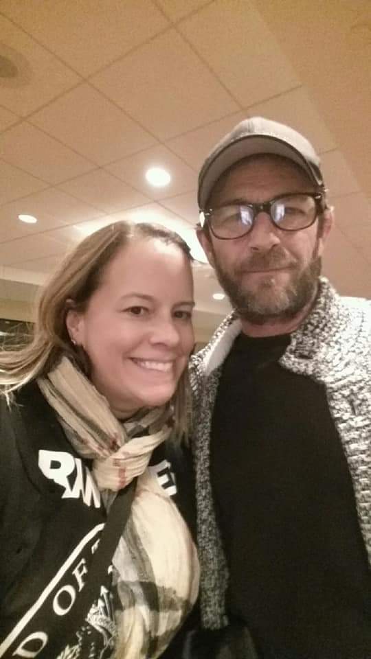 fenzellicious's tweet photo. Such a class act. 🙏😇 #dylangirlforlife https://t.co/grf67brI7Z