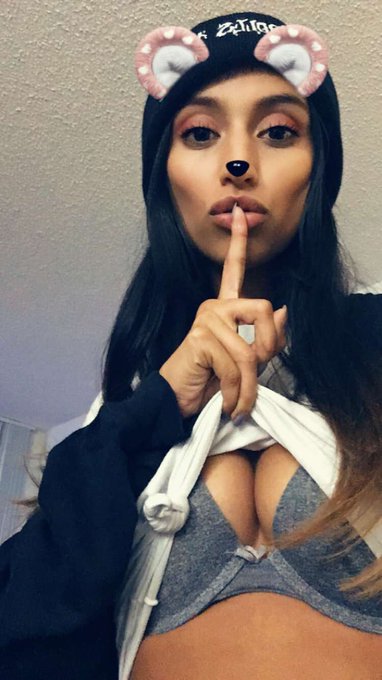 I&rsquo;ll see you guys later tonight 💕 https://t.co/TGycJ61Qzt<a href="/tag/chaturbate"class="tags"><span>#chaturbate</span></a>