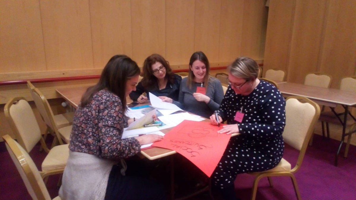 RDV_Erasmus's tweet photo. #iesmassanassa sharing, thinking and working in a Course about #creative and diverse #assessment for #learning in #iceland with #intercultural #ErasmusPlus #europeanteam #ka1project @sepiegob @GVAeducacio @CEFIREambitPLG @a_furio @anaminguet @SpalomaresI https://t.co/TKNSo9iYx5