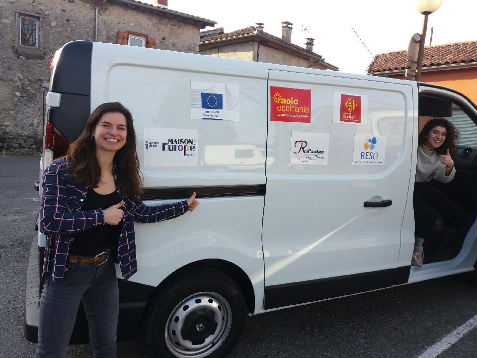 EuropeToulouse's tweet photo. Demain, l’#EuroMobil sera à #Gaillac pour parler #UE, réalisations financées en #Occitanie et #ÉlectionsEuropéennes. RV 10h à la #Mairie #UEenRegion #CetteFoisJeVote #Tarn https://t.co/dGSQeDUSNX