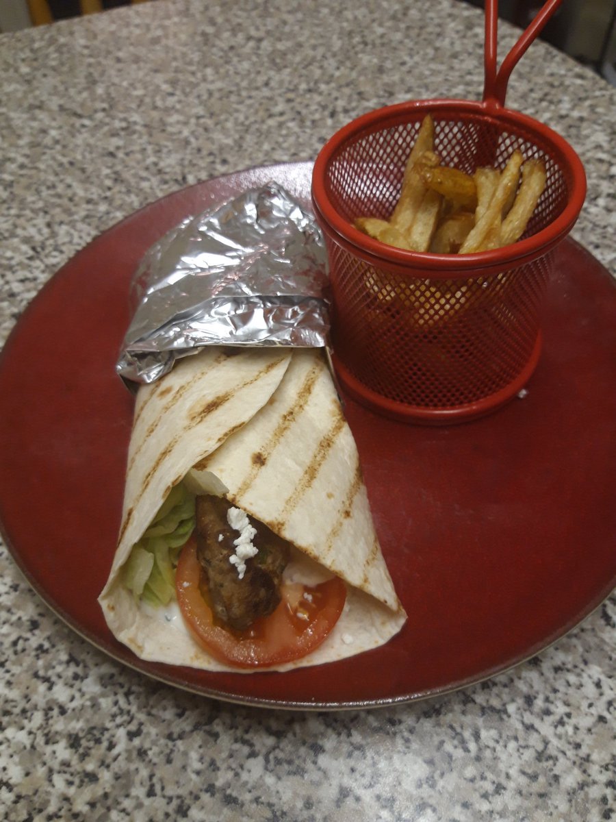 WrapChap's tweet photo. Recipe testing continuing...the Greek Gyro with tzatziki, feta, lettuce, tomato and spicy sour cream gets Erins seal of approval....#streetfood #thewrapchap #fooddream https://t.co/f5saG1LAXS