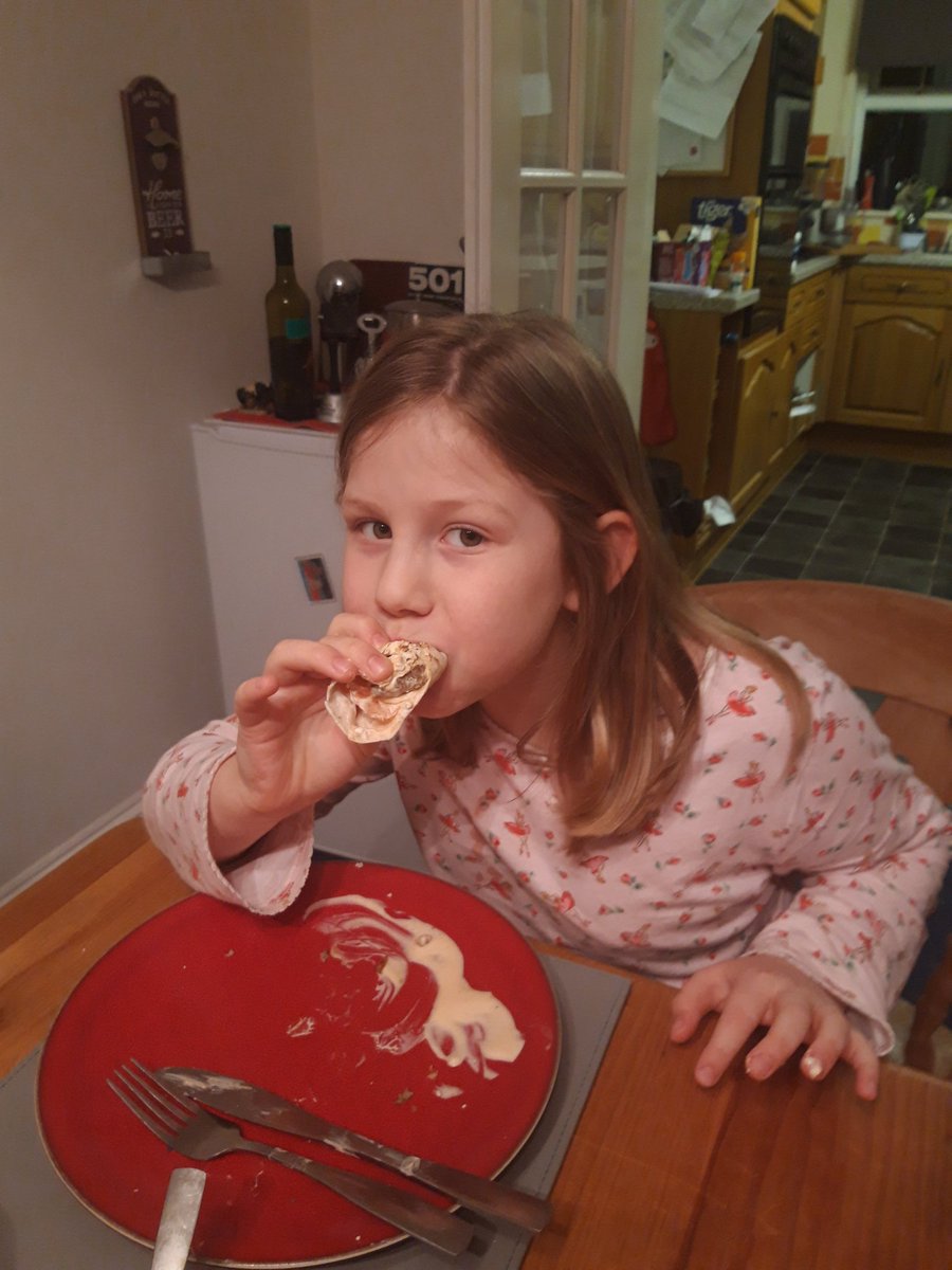 WrapChap's tweet photo. Recipe testing continuing...the Greek Gyro with tzatziki, feta, lettuce, tomato and spicy sour cream gets Erins seal of approval....#streetfood #thewrapchap #fooddream https://t.co/f5saG1LAXS
