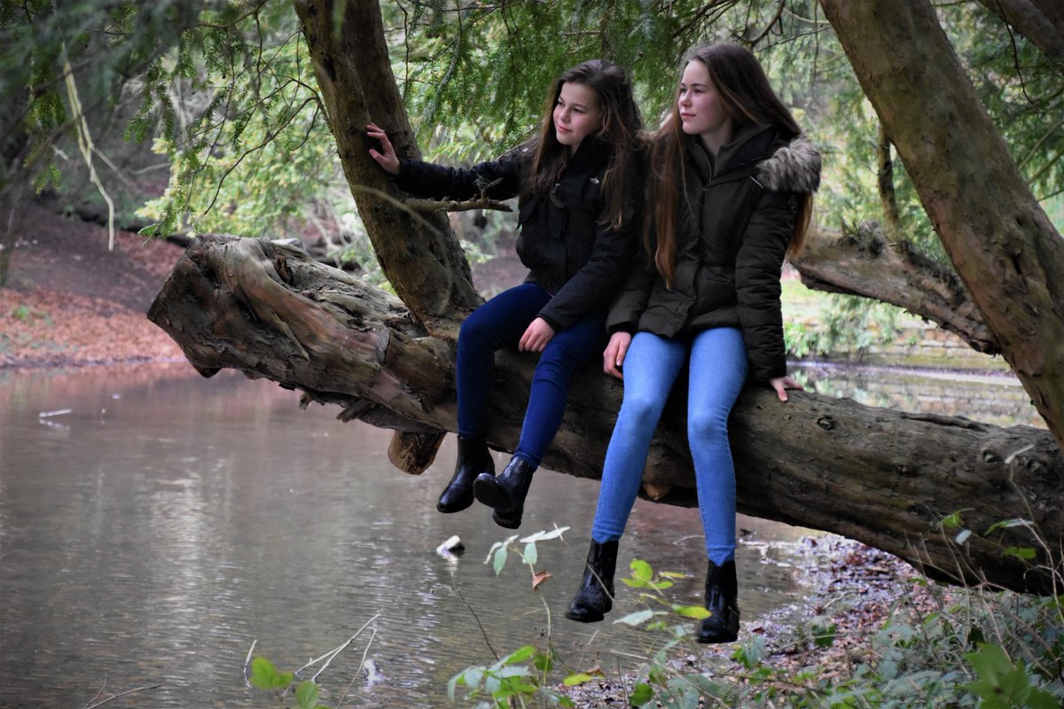 RBPhotography9's tweet image. Sunday's photoshoot consisted of me capturing the sisterly bond between Paige and Nicole. Despite the weather not being ideal, we still had a fun day and managed to come away with some decent photos! Here are just a few photos from the girls shoot.
