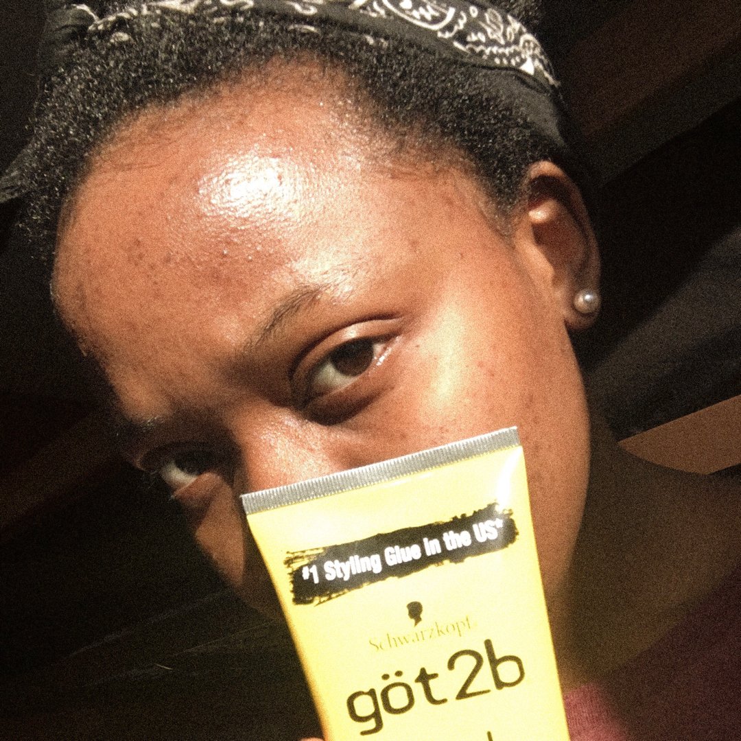 aime_maggie's tweet photo. This gel from got2b is everything. Love using it to slay my edges. @Influenster @got2bUSA #got2bglued #MEbyME #complimentary https://t.co/MplmFumHbt