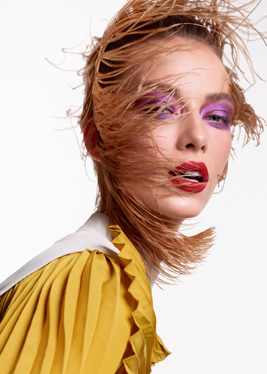 VelemStudio's tweet photo. New Feature in @VogueSpain March, Photographed by @TerryTsiolis Post by @VelemStudio https://t.co/sCcXiO9Gqt