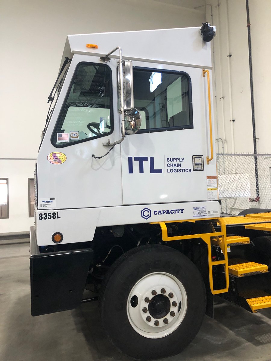 ITLChicago's tweet photo. Keep an eye out in our Joliet yard for our new spotter decal! #spotter #decal #Joliet https://t.co/dcD4Nt4cjR
