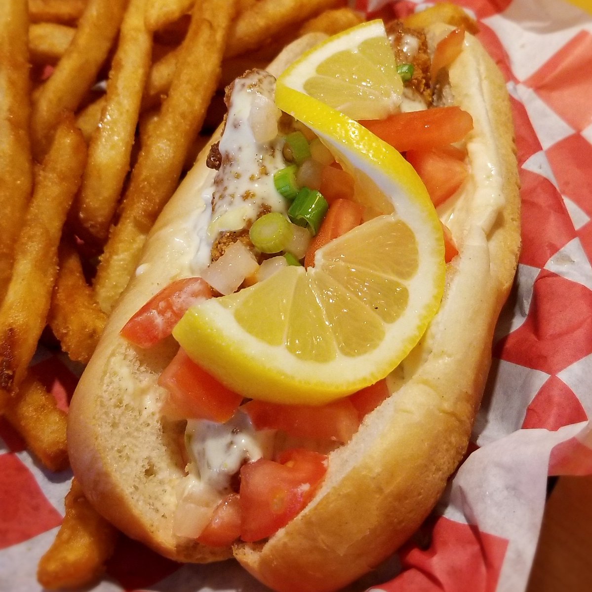 Come rock with us today! Try the Mardi Dog or our March One Hit Wonder, Surfer Rock 🏄‍♂️
🤘💛💚💜
#LundiGras #mardigras @LANorthshore @eatdatnola @LouisianaEats @EaterNOLA