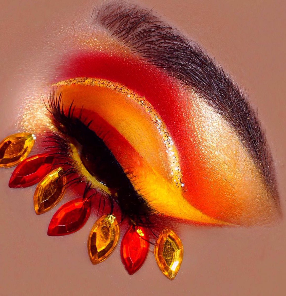 beautiebazaar's tweet photo. Are we LIVING? 😍 @kacywilkins using our Heart Breaker and Spring Forward Palette for this 🔥💥☄️ look! ✨ #femierre #springforwardpalette #femierrelashes #femierrebabe https://t.co/3xxmM6frcU