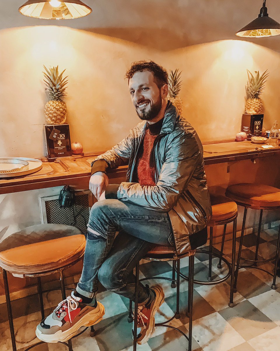 SassanoSax's tweet photo. Portrait 1 📷
•
#love #fashion #beautiful #style #photography #portraitphotography #model #me #villarealemilano #fashionstyle #secretplace #instagood #posing #citylife #lifestyle #march #photooftheday #portraits #lubar 
Photographer 📱 @gioietta162 
Location @LuBarStreetFood https://t.co/0QEA8ea7md
