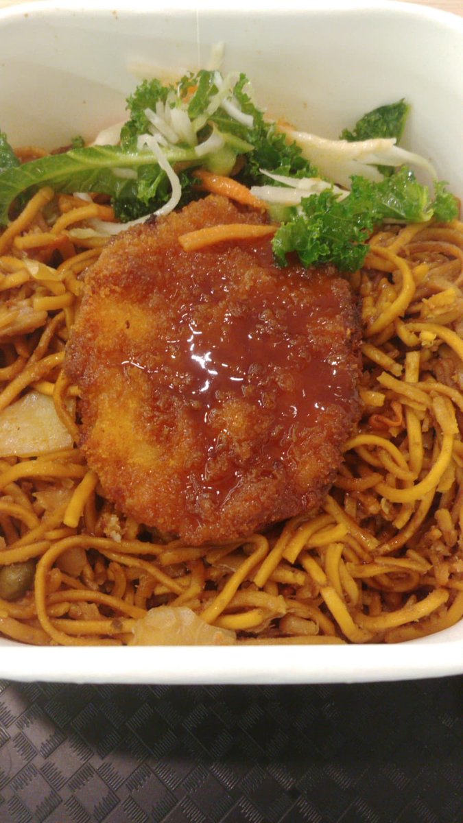 Mulvey_J's tweet photo. @Wasabi_UK call it chicken katsu all you want, it looks like a giant chicken nugget to me. Wanted more sweet n sour but ‘that costs extra’ #PoorForm https://t.co/EyUuxnfEFd