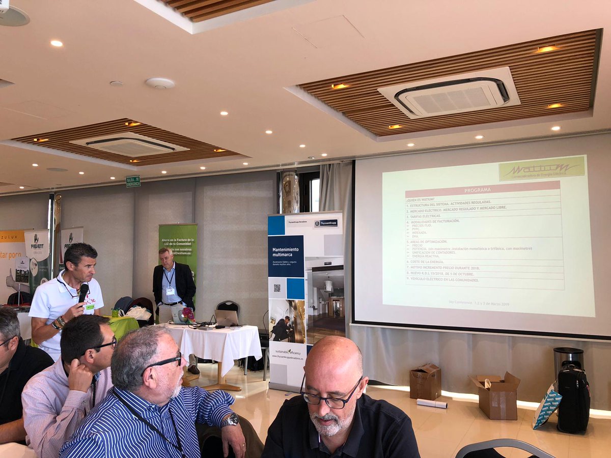 Watium's tweet photo. Este pasado fin de semana @Watium asistió como colaborador a #SkyConference, un evento por todo lo alto!! https://t.co/5XzQDBC1xA