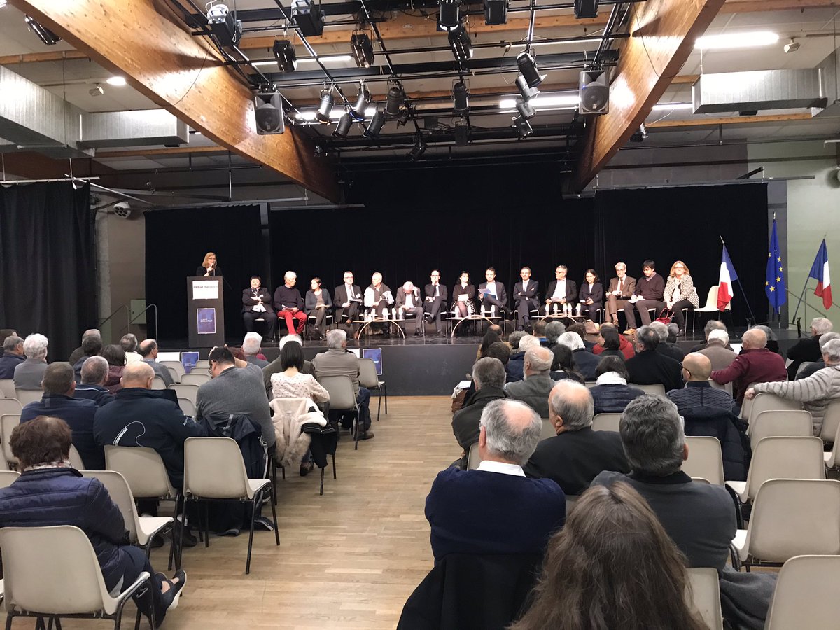 M_MeynierM's tweet photo. Le grand débat national sur la rénovation énergétique c’est parti ! Des élus et des acteurs de la transition énergétique réunis ! Un débat qui promet d’être riche . #TransitionEcologique #TransitionEnergetique #PREB #GrandDebatNational https://t.co/vB1lQY2OsT