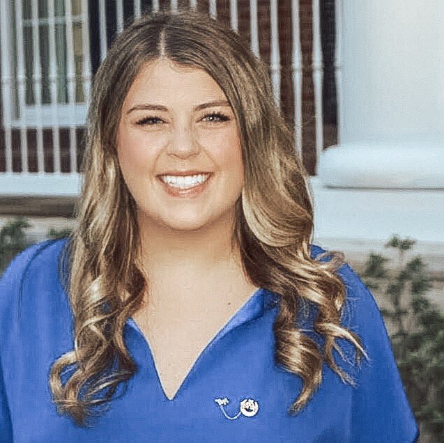 MSUPanhellenic's tweet image. @MSUTriDelta president, Darby Anderson, says, "Wearing my Tri Delta badge symbolizes the constantly encouraging and uplifting sisterhood I belong to.  It reminds me of all the things Tri Delta has taught me and the opprotunities I have been given while being a Tri Delta woman."