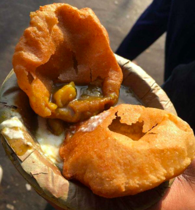 StreetsThatTalk's tweet photo. Can you feel the crunch and crispiness of these #Kachoris?
It is so inviting!
.
At: Satto lal Kachori #Agra
Pic via Zomato
#TSAgra #Agradiaries https://t.co/7FBtwmL8gQ