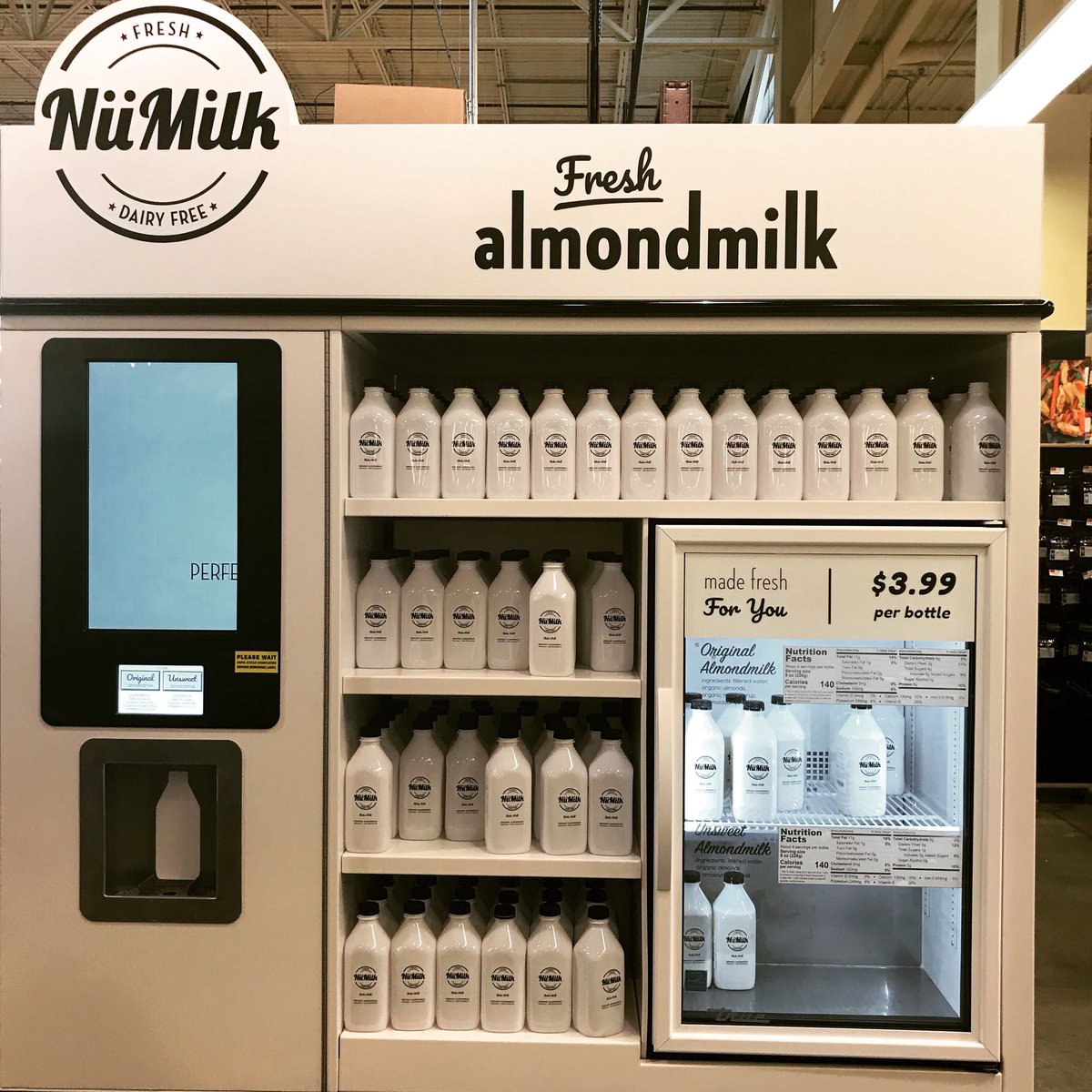 blahtoTADA's tweet photo. I really like this simple and sustainable idea 😍 #numilk #almondmilk #wholefoods #graphicdesign https://t.co/TxOy5vwZ99
