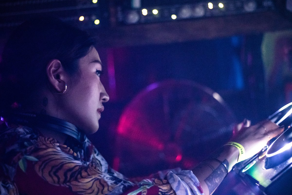 MaxJPix's tweet photo. Peggy Gou - Fabric
02/03/19
#dj #techno #house #techhouse #acid #fabric #fabriclondon #ldn #london #peggygou #peggy #gou #room1 #photography #photos #picture #pictures https://t.co/Epa6Cj6XHD