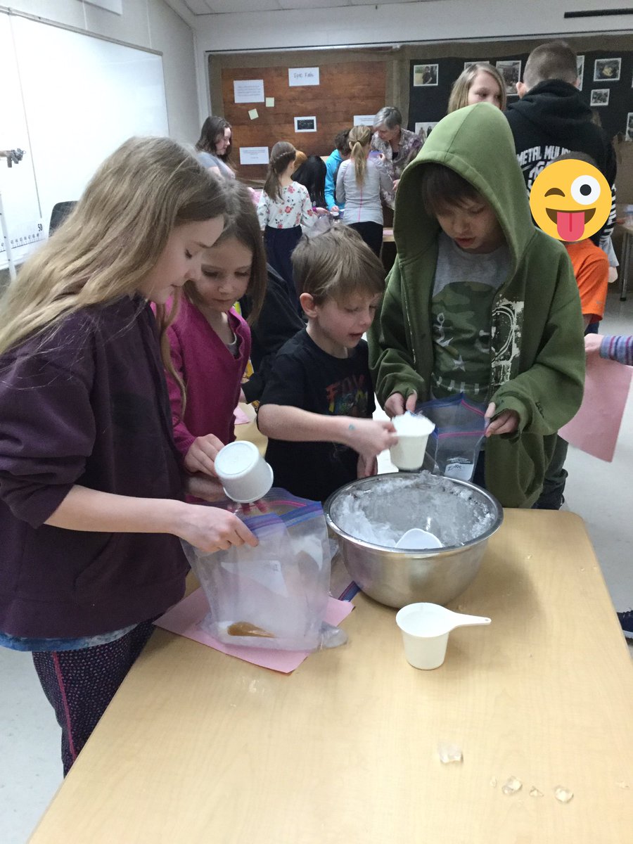 Mrs_Dupont's tweet photo. Literacy collaboration continued with a second meeting where we read our non-fiction texts, our ice cream recipes. The reward was the ice cream treat. Reading is sweet! #HSDlearns @BlumenortHSD #bengalslearn #ILovetoReadmonth https://t.co/jsRpuhblGY