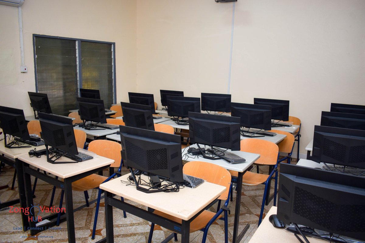 ZongoVationHub's tweet photo. The new ZongoVation Hub ICT Lab ready for the Zongo Coders Program! @MustaphaHamid @LopezEkra @DAcconciaEU @SBawumia @USEmbassyGhana @UNDPGhana @UNDP4Youth @DecentJobsYouth #ZongoCoders #IYDGhana #ZongoVationHub #MinistryOfZongoDevelopment #DecentJobsforYouth #TheFutureIsZongo https://t.co/9hsqzT6lrY