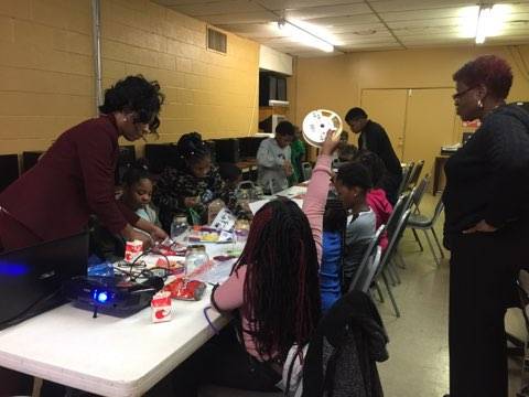 PiChiOmega_AKA's tweet photo. T3: Building an Economic Legacy through #financialLiteracy. Thanks to our partners @LTR_Latrobe_Mfg, Hope Credit Union of West Memphis, and Wonder City Boys &amp; Girls club for a success start to #APennySaved! https://t.co/9THiFijrgw