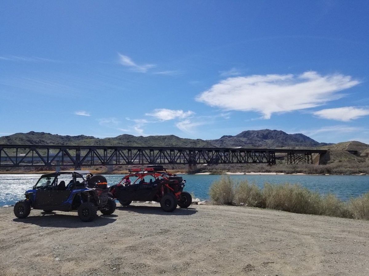 900xp's tweet image. Went out to Topock yesterday #canam #polarisrzr #pciradios #methodracewheels #bajadesigns