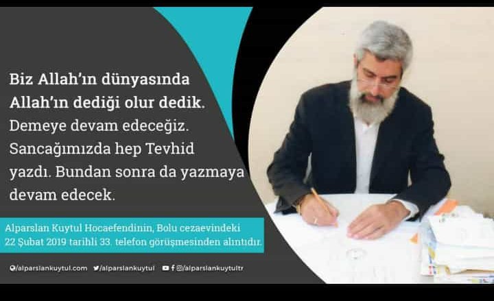 AyeBozda16's tweet photo. BİZ ALLAH'IN DÜNYASINDA ALLAH'IN DEDİĞİ OLUR DEDİK.
DEMEYE DEVAM EDECEĞİZ.
SANCAĞIMIZDA HEP TEVHİD YAZDI. BUNDAN SONRA DA YAZMAYA DEVAM EDECEK...
Tevhid Manifestosu https://t.co/ppJqSPzBrq