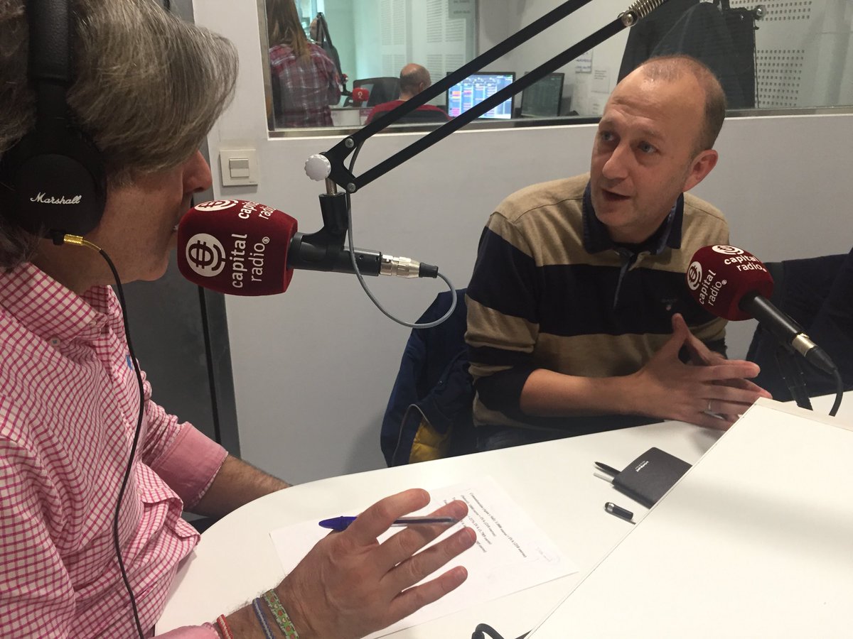 satoridircom's tweet photo. En estos momentos el diputado #agermanat en @cortsval @AlexisMariM protagoniza @cicloempresa, el programa de @JosLuisPichardo en @capitalradiocv #OnAir https://t.co/N2tMkDI0qB #AlaFaena https://t.co/gq2ah9U4lG