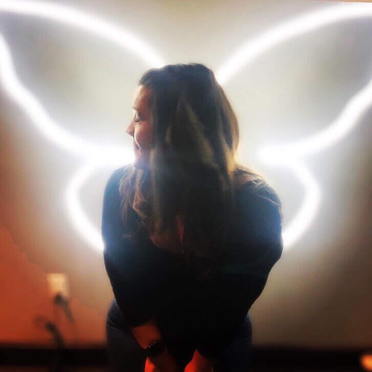Blairella's tweet photo. Hey @KaceyMusgraves - thank you for “Golden Hour.” The album means so much to me and now it always will. We got engaged during your performance of “Golden Hour” on night 2 in Nash. Apologies to the fans around us who had to listen to me cry during the song. ❤️ #ohwhataworldtour https://t.co/9fGUdsnP1Q