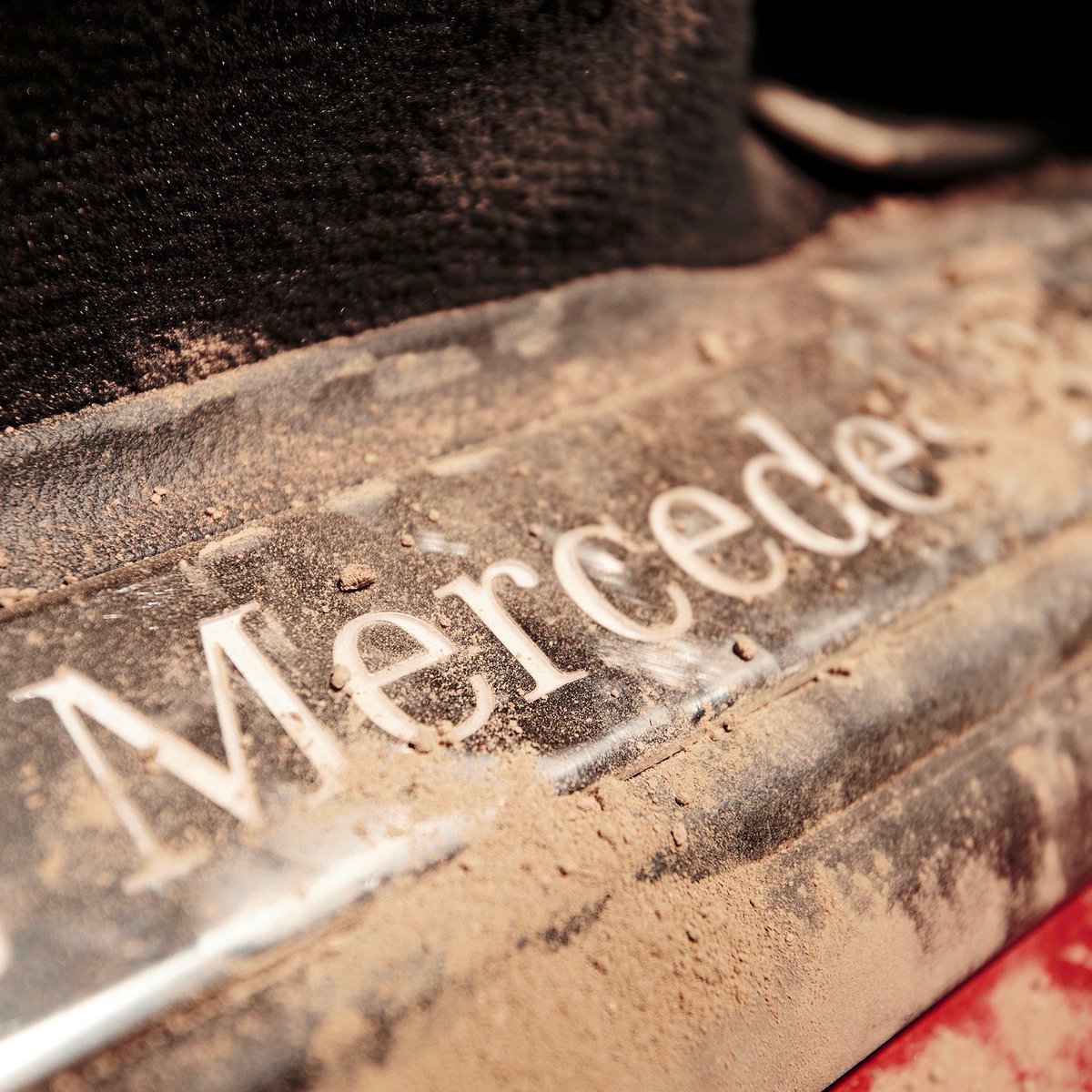 Mercedes-Benz tweet media
