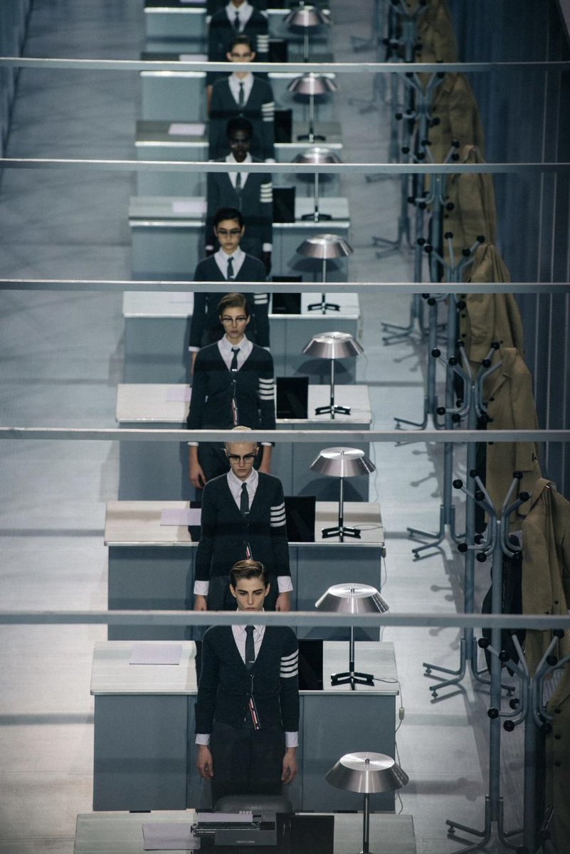 ThomBrowne's tweet photo. ... get to work ...
women's fall 2019
ph: #adamkatzsinding
beauty: #markcarrasquillo
hair: #eugenesouleiman
choreography: #nianfish
casting: #adamhindle
production: #backofthehouse
#thombrowne #thombrownefw19 https://t.co/yR3sx8VGp2