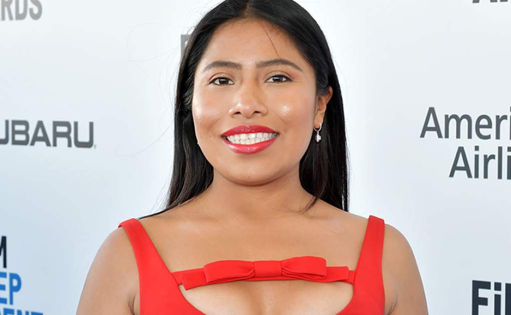 INFOREMAMX's tweet photo. @YalitzaAparicio vuelve a enloquecer las redes sociales #FelizLunesATodos
ttp://inforema.mx/yalitza-aparicio-presenta-la-nueva-coleccion-de-prada/ https://t.co/mSCeJ4Luww